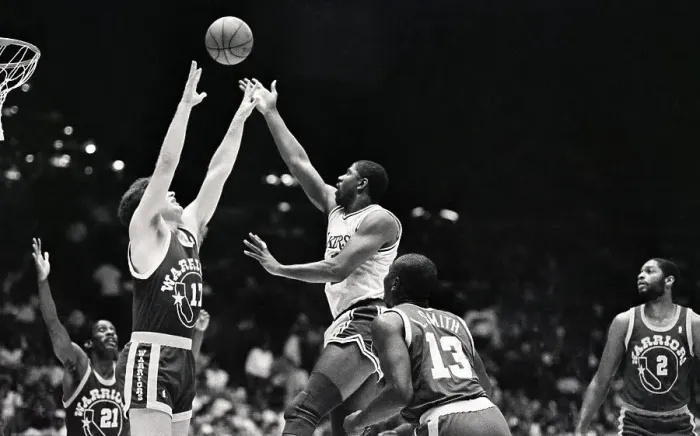 Framed Print : Magic Johnson Going for Lay up Framed Print : Magic Johnson Going for Lay up