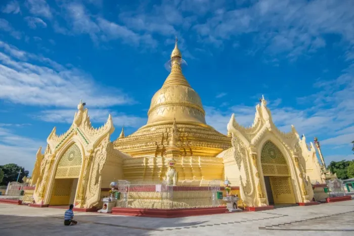 Framed Print : Maha Wizaya Pagoda, yangon, myanmar Framed Print : Maha Wizaya Pagoda, yangon, myanmar