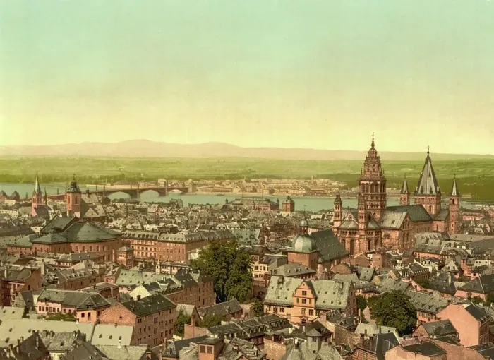Framed Print : Mainz in Rhineland-Palatinate, Germany, Historic, digitally restored reproduction of a photochromic print from the 1890s