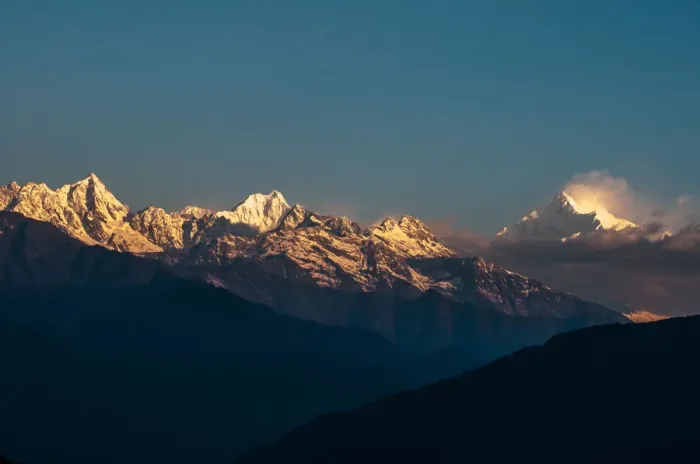 Framed Print : The majestic Kanchendzonga range Framed Print : The majestic Kanchendzonga range