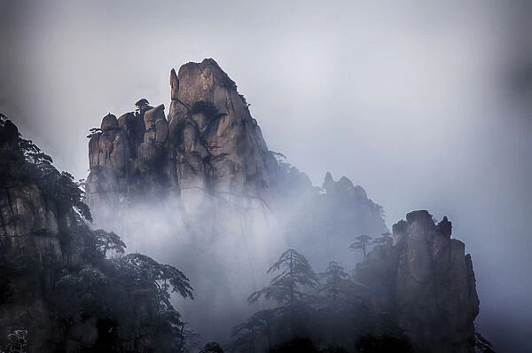 Majestic Mountain range, Yellow Mountains, China