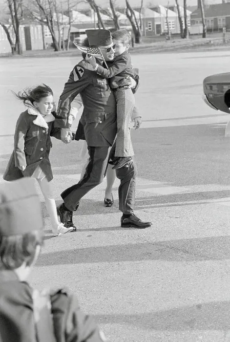 Framed Print : Major Floyd Kushner with His Children Framed Print : Major Floyd Kushner with His Children