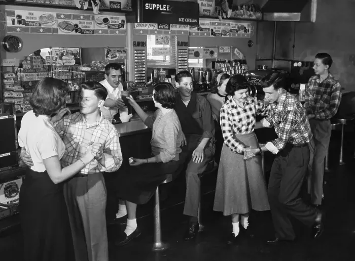 Framed Print : Malt Shop. CIRCA MID 1950's: 1950s, Teens dance Framed Print : Malt Shop. CIRCA MID 1950's: 1950s, Teens dance