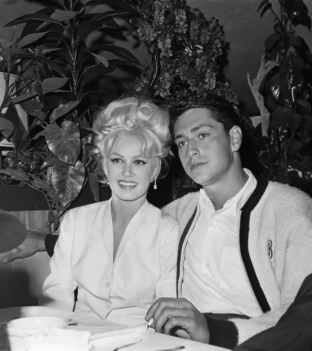 Framed Print : Mamie Van Doren and Bo Belinsky Posing for Camera Framed Print : Mamie Van Doren and Bo Belinsky Posing for Camera