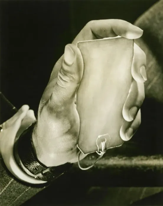 Framed Print : Man holding key label, close-up of hand, (B&W) Framed Print : Man holding key label, close-up of hand, (B&W)