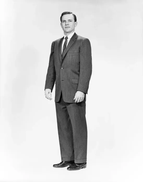 Framed Print : Man in full suit, portrait Framed Print : Man in full suit, portrait