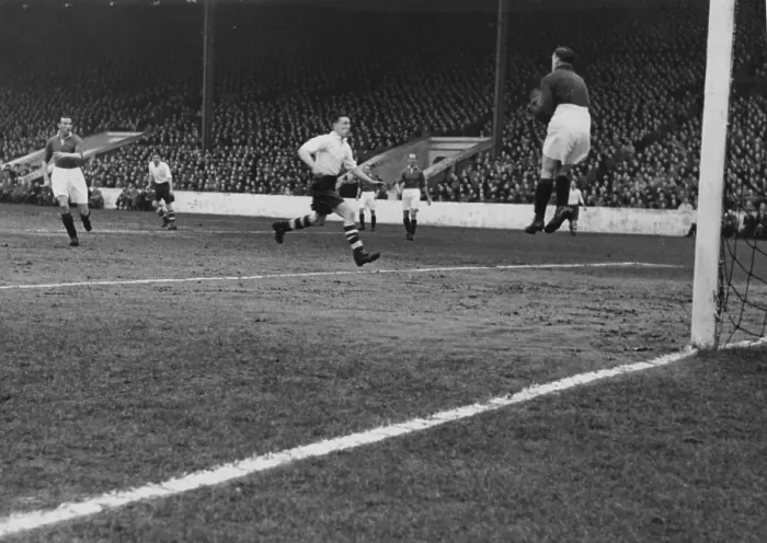 Framed Print : Man U Vs Preston North End Framed Print : Man U Vs Preston North End