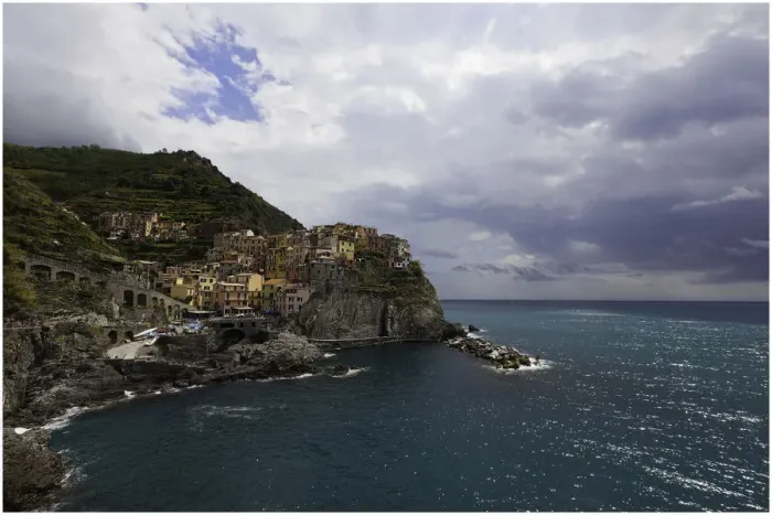 Framed Print : Manarola, Cinque Terre Framed Print : Manarola, Cinque Terre