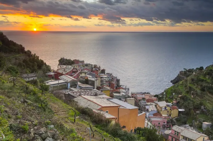 Framed Print : Manarola, Cinque Terre national park, La Spezia province, Liguria, Italy