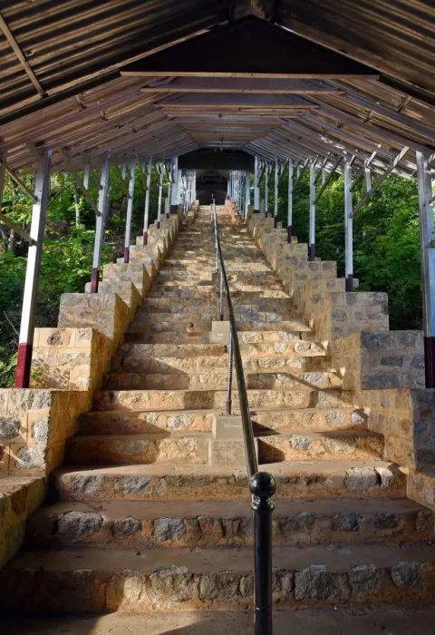 Framed Print : Mandalay hill steps Framed Print : Mandalay hill steps
