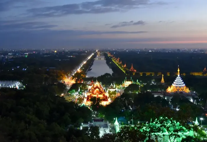 Framed Print : Mandalay by night Framed Print : Mandalay by night