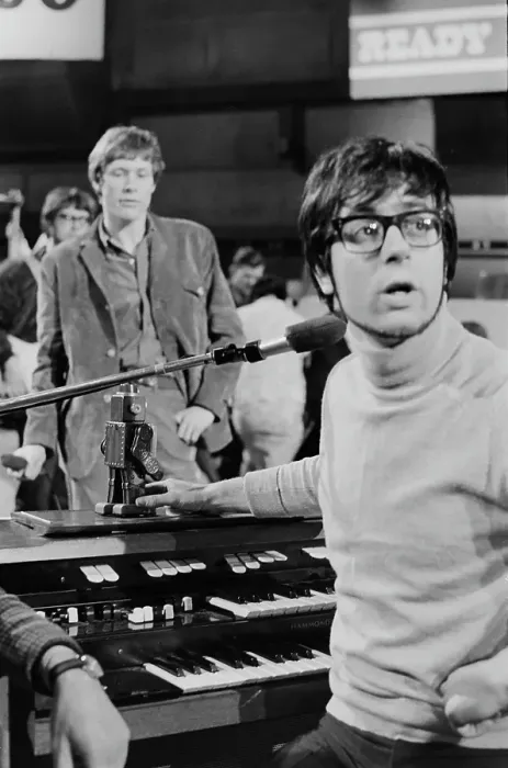 Framed Print : Manfred Mann On Ready Steady Go! Framed Print : Manfred Mann On Ready Steady Go!