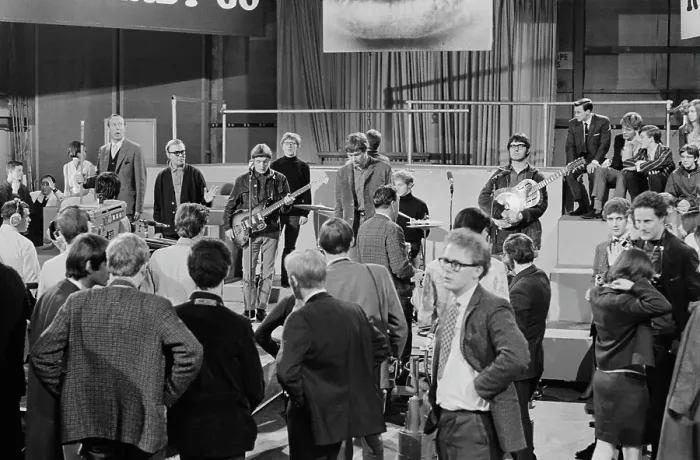 Framed Print : Manfred Mann On Ready Steady Go! Framed Print : Manfred Mann On Ready Steady Go!