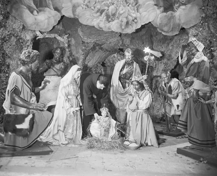Framed Print : Manger Scene Framed Print : Manger Scene