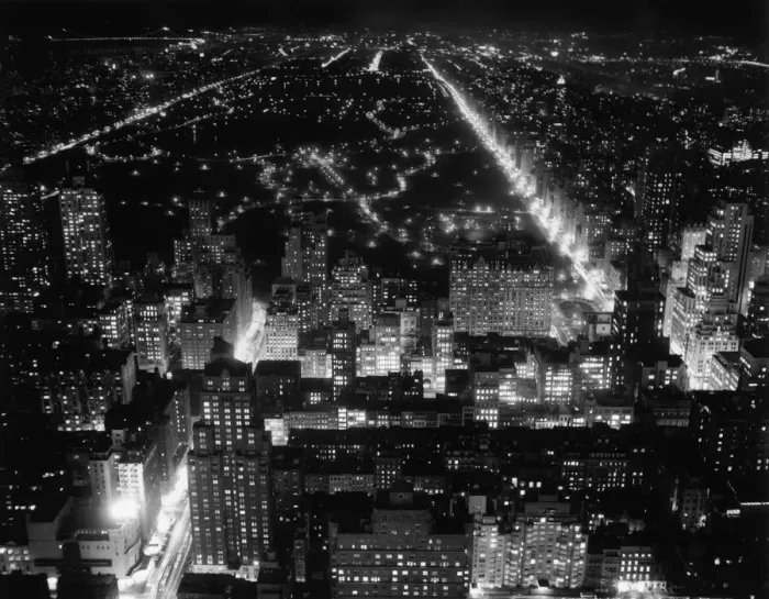 Framed Print : Manhattan By Night Framed Print : Manhattan By Night
