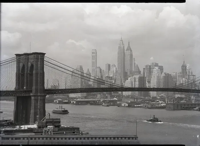 Framed Print : Manhattan Skyline And Brooklyn Bridge Framed Print : Manhattan Skyline And Brooklyn Bridge
