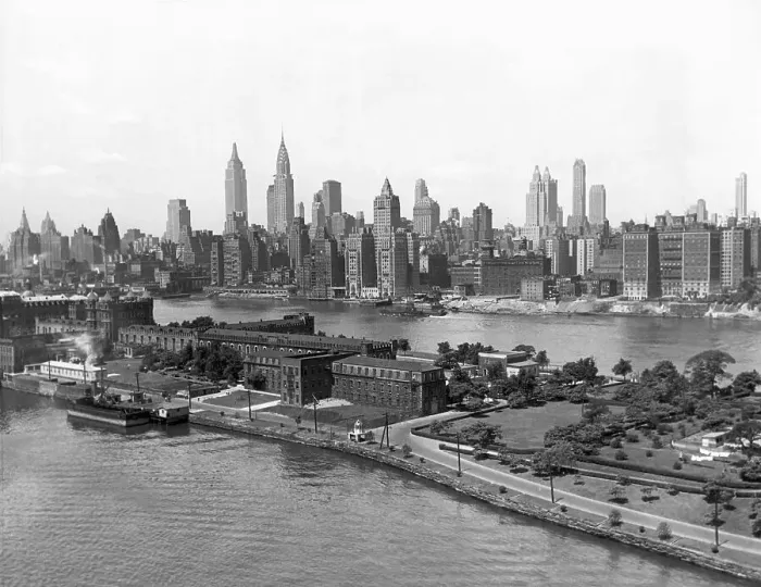 Framed Print : Manhattan Skyline and Welfare Island Framed Print : Manhattan Skyline and Welfare Island