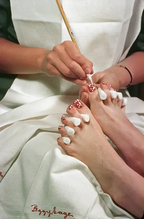 Framed Print : Manicure and Pedicure Salon Framed Print : Manicure and Pedicure Salon
