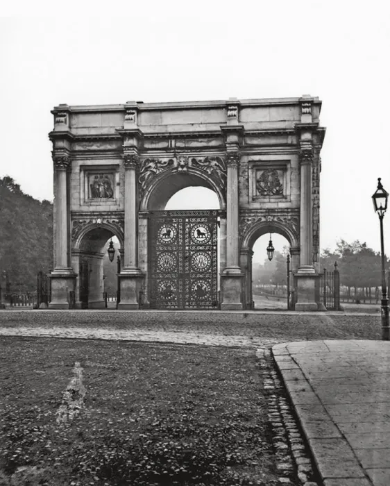 : Marble Arch