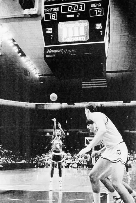 Framed Print : Marc Brown Shooting Free Throw Framed Print : Marc Brown Shooting Free Throw