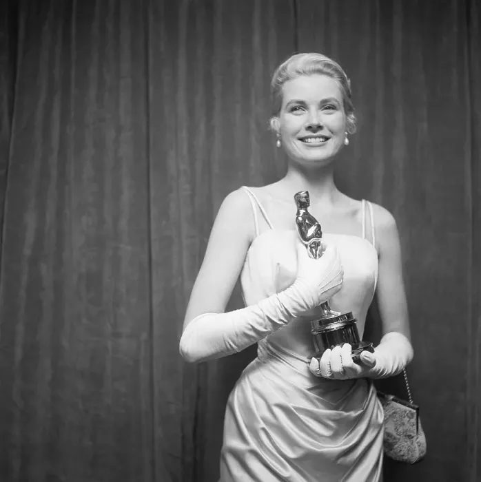 Fine Art Storehouse Print of Grace Kelly's 1955 Oscar Win. Art