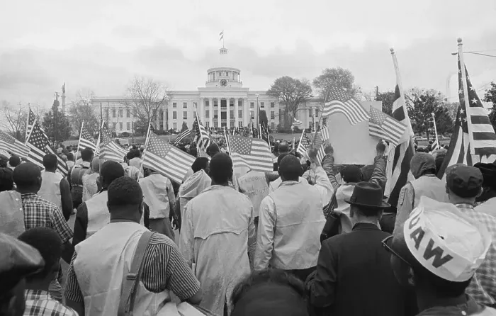 Framed Print : Marchers At Alabama State Capitol Building Framed Print : Marchers At Alabama State Capitol Building