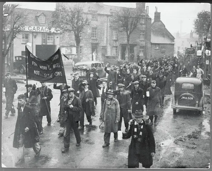Framed Print : Marchers Leaving Woodstock Framed Print : Marchers Leaving Woodstock