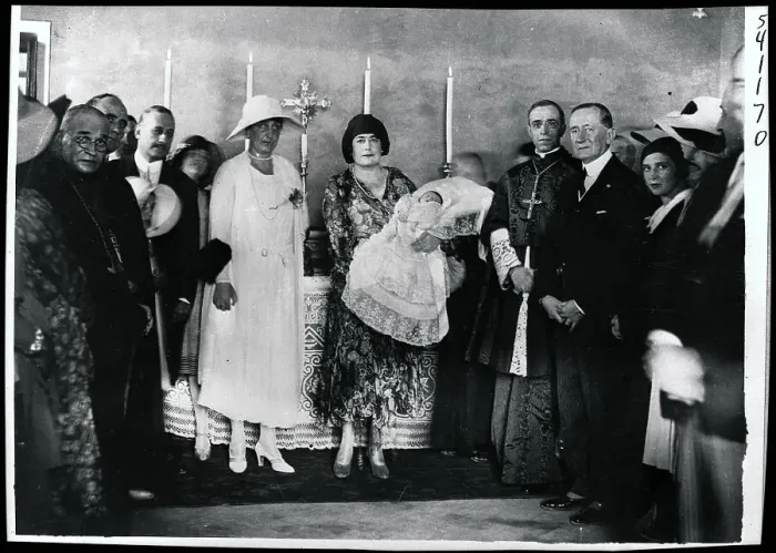 Framed Print : Marconi With Wife and Guests at Baby Baptism Framed Print : Marconi With Wife and Guests at Baby Baptism