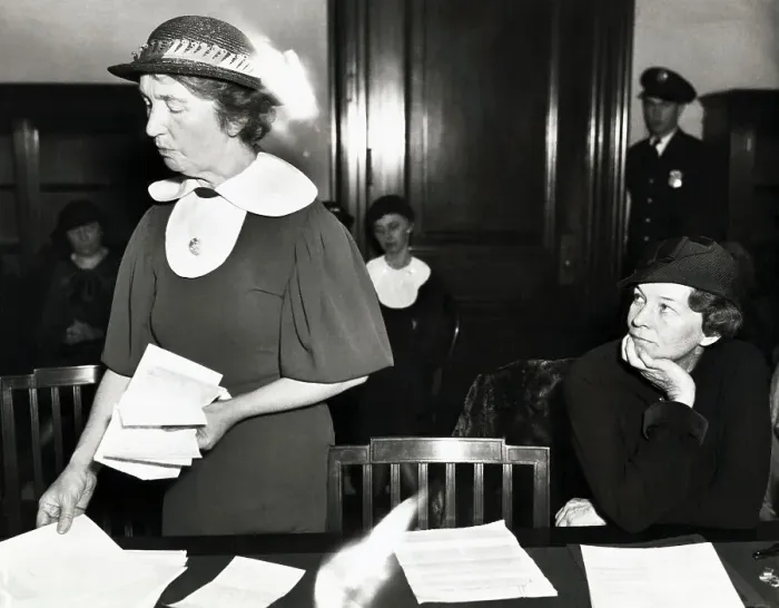 Framed Print : Margaret Sanger &Mrs Hepburn @Senate Framed Print : Margaret Sanger &Mrs Hepburn @Senate