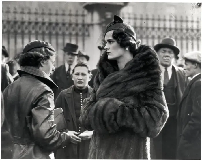 Framed Print : Margaret Sweeny Outside Buckingham Palace Framed Print : Margaret Sweeny Outside Buckingham Palace