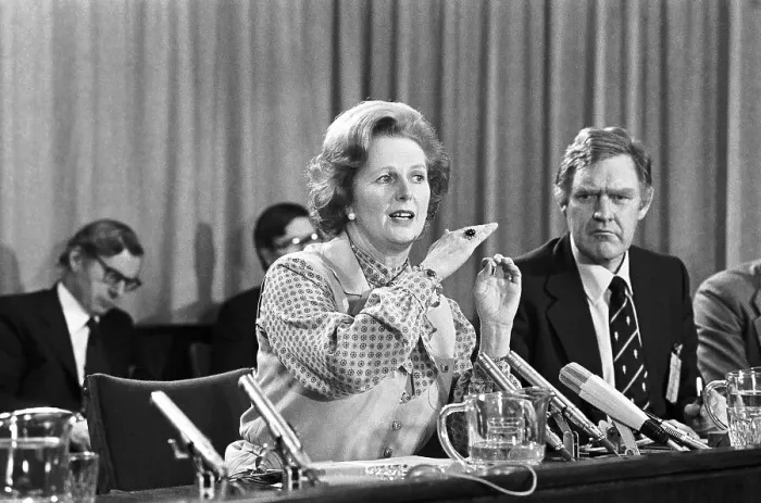 Framed Print : Margaret Thatcher and Helmut Schmidt Framed Print : Margaret Thatcher and Helmut Schmidt