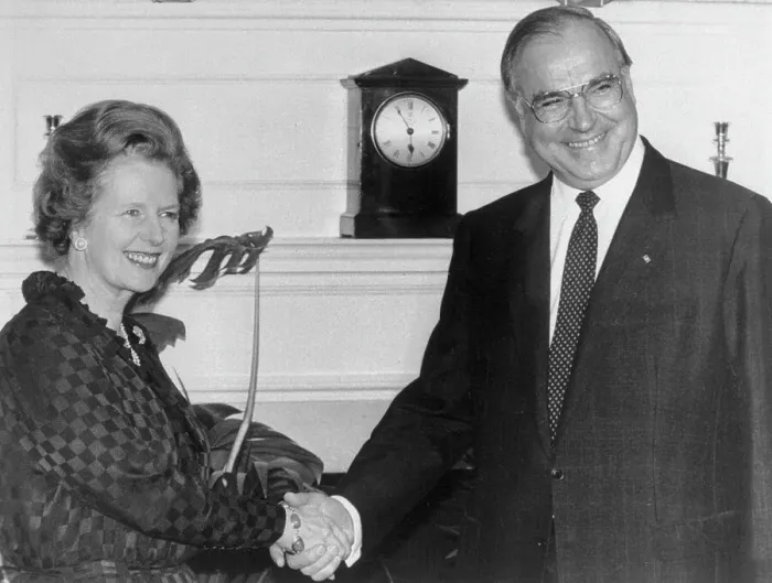Framed Print : Margaret Thatcher Shaking Hands with Helmut Kohl Framed Print : Margaret Thatcher Shaking Hands with Helmut Kohl