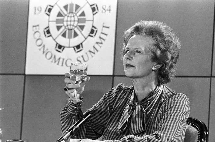 Framed Print : Margaret Thatcher Toast the EEC Summit Framed Print : Margaret Thatcher Toast the EEC Summit