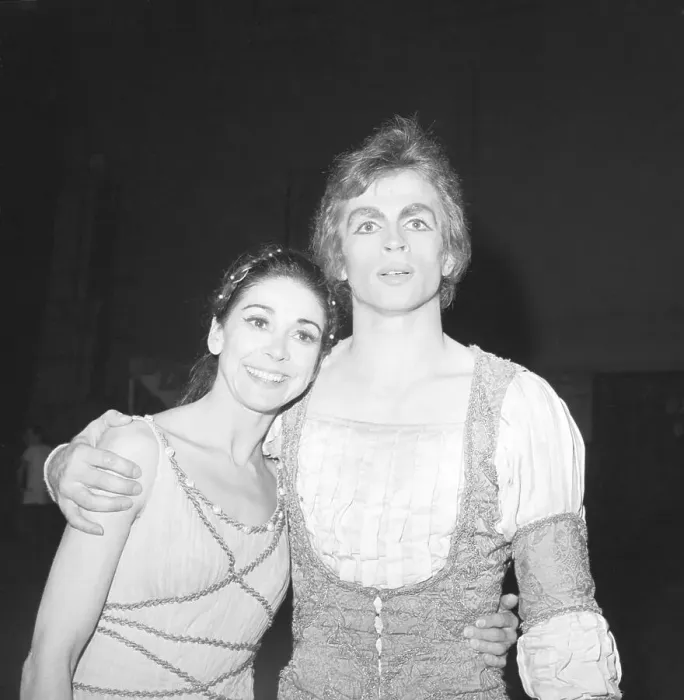 Framed Print : Margot Fonteyn and Rudolph Nureyev Framed Print : Margot Fonteyn and Rudolph Nureyev