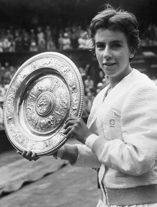 Framed Print : Maria Bueno Holding Wimbledon Trophy Framed Print : Maria Bueno Holding Wimbledon Trophy