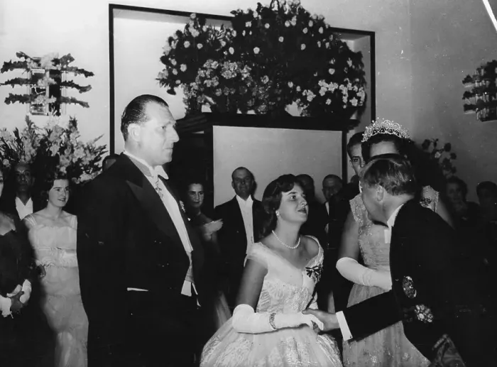 Framed Print : Maria Del Pilar Greeting Guests Framed Print : Maria Del Pilar Greeting Guests
