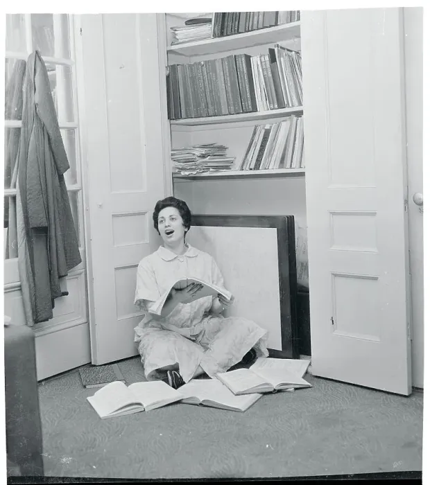 Framed Print : Maria Leone Sitting on the Floor Framed Print : Maria Leone Sitting on the Floor