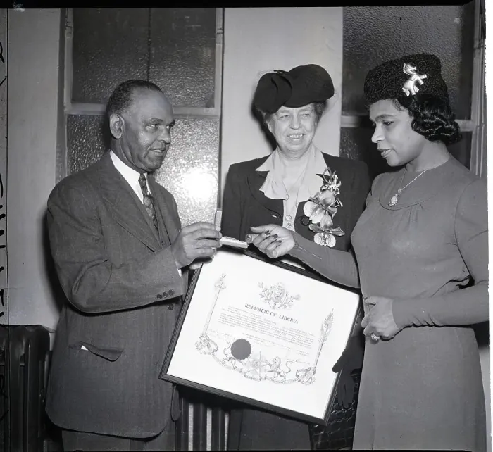 Framed Print : Marian Anderson Holding Liberian Order Framed Print : Marian Anderson Holding Liberian Order