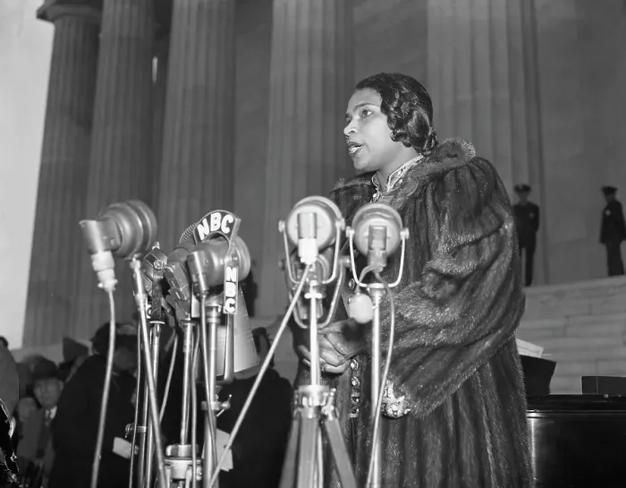 Framed Print : Marian Anderson Singing at Lincoln Memorial Framed Print : Marian Anderson Singing at Lincoln Memorial