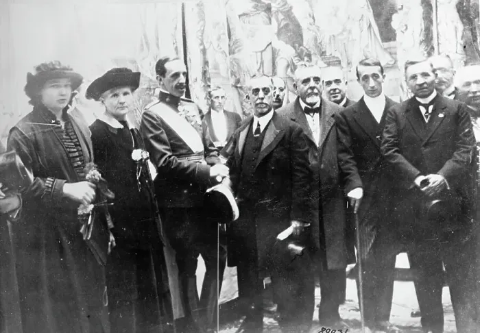 Framed Print : Marie Curie In Spain With King Alfonso Framed Print : Marie Curie In Spain With King Alfonso