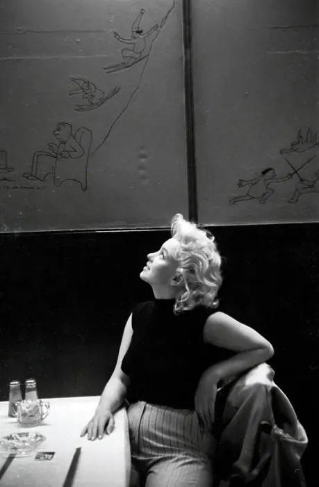 Framed Print : Marilyn Candid Moment Framed Print : Marilyn Candid Moment