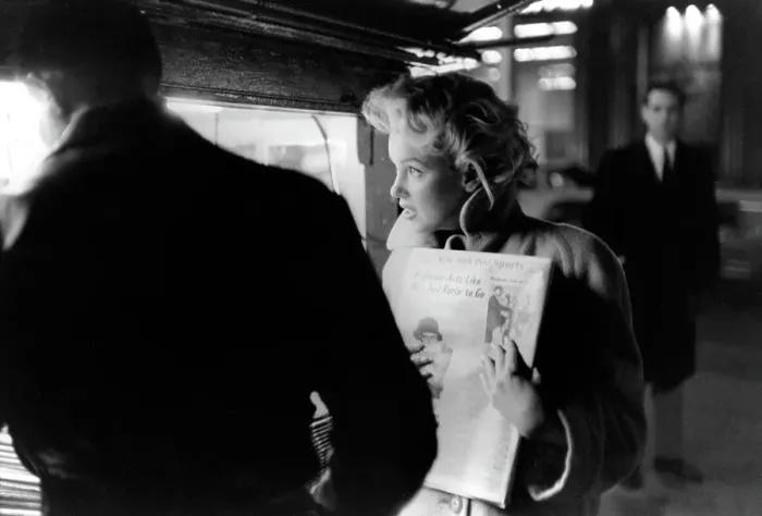 Framed Print : Marilyn Gets The Paper Framed Print : Marilyn Gets The Paper