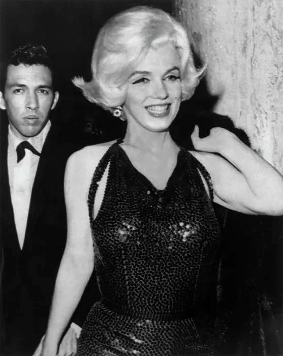 Framed Print : Marilyn Monroe Framed Print : Marilyn Monroe