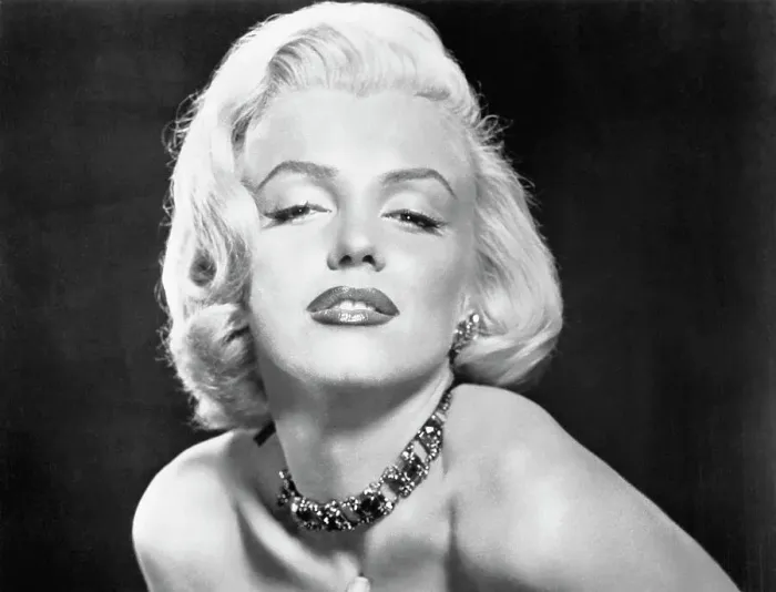 Framed Print : Marilyn Monroe Framed Print : Marilyn Monroe