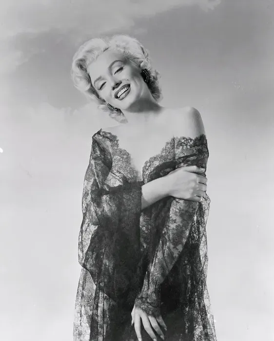 Framed Print : Marilyn Monroe Framed Print : Marilyn Monroe