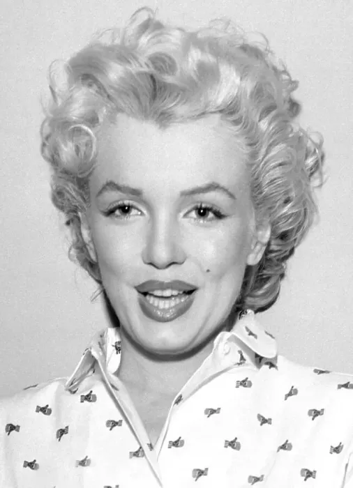 Framed Print : Marilyn Monroe Framed Print : Marilyn Monroe