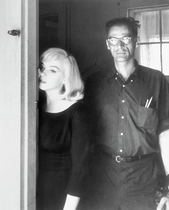 Framed Print : Marilyn Monroe and Arthur Miller Framed Print : Marilyn Monroe and Arthur Miller