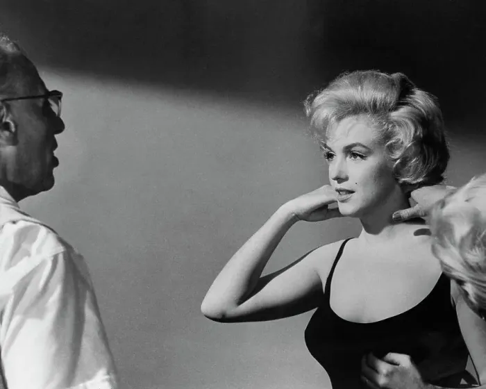 Framed Print : Marilyn Monroe and George Cukor Framed Print : Marilyn Monroe and George Cukor
