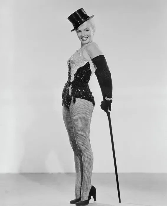 Framed Print : Marilyn Monroe with Hat and Cane Framed Print : Marilyn Monroe with Hat and Cane