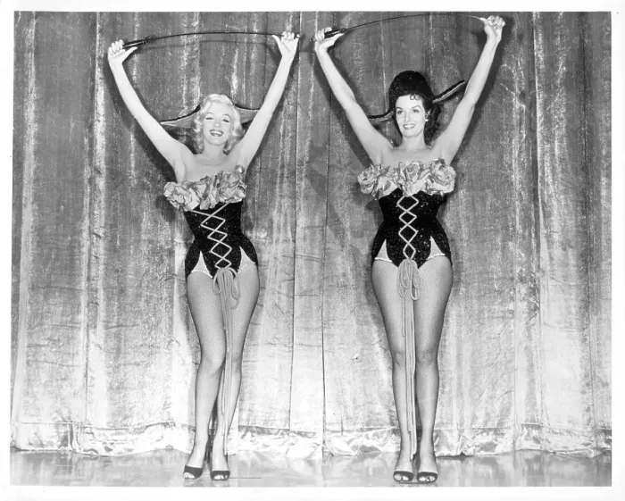 Framed Print : Marilyn Monroe And Jane Russell In Gentlemen Prefer Blondes Framed Print : Marilyn Monroe And Jane Russell In Gentlemen Prefer Blondes